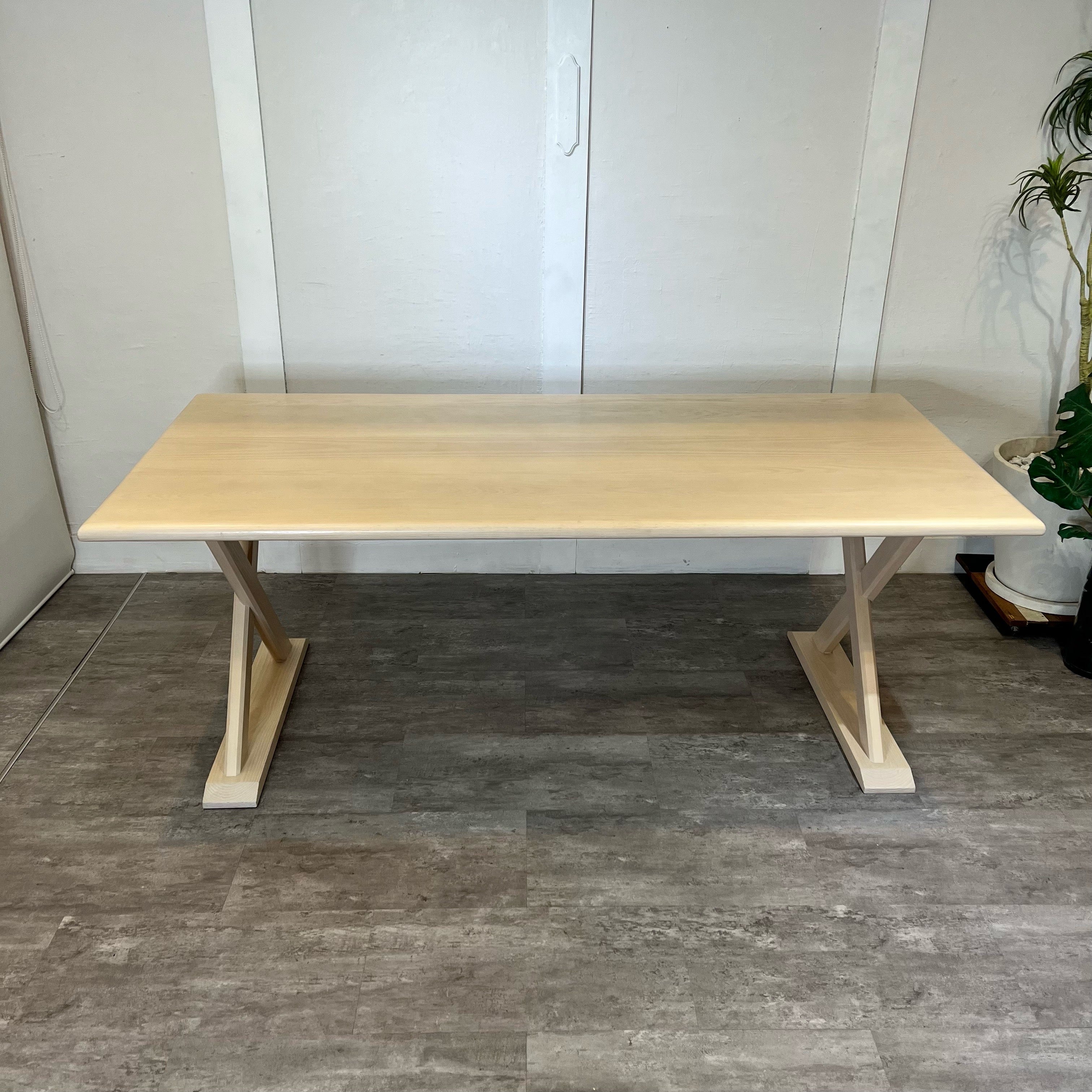 タイムアンドスタイル / Time & Style オリエント ダイニングテーブル