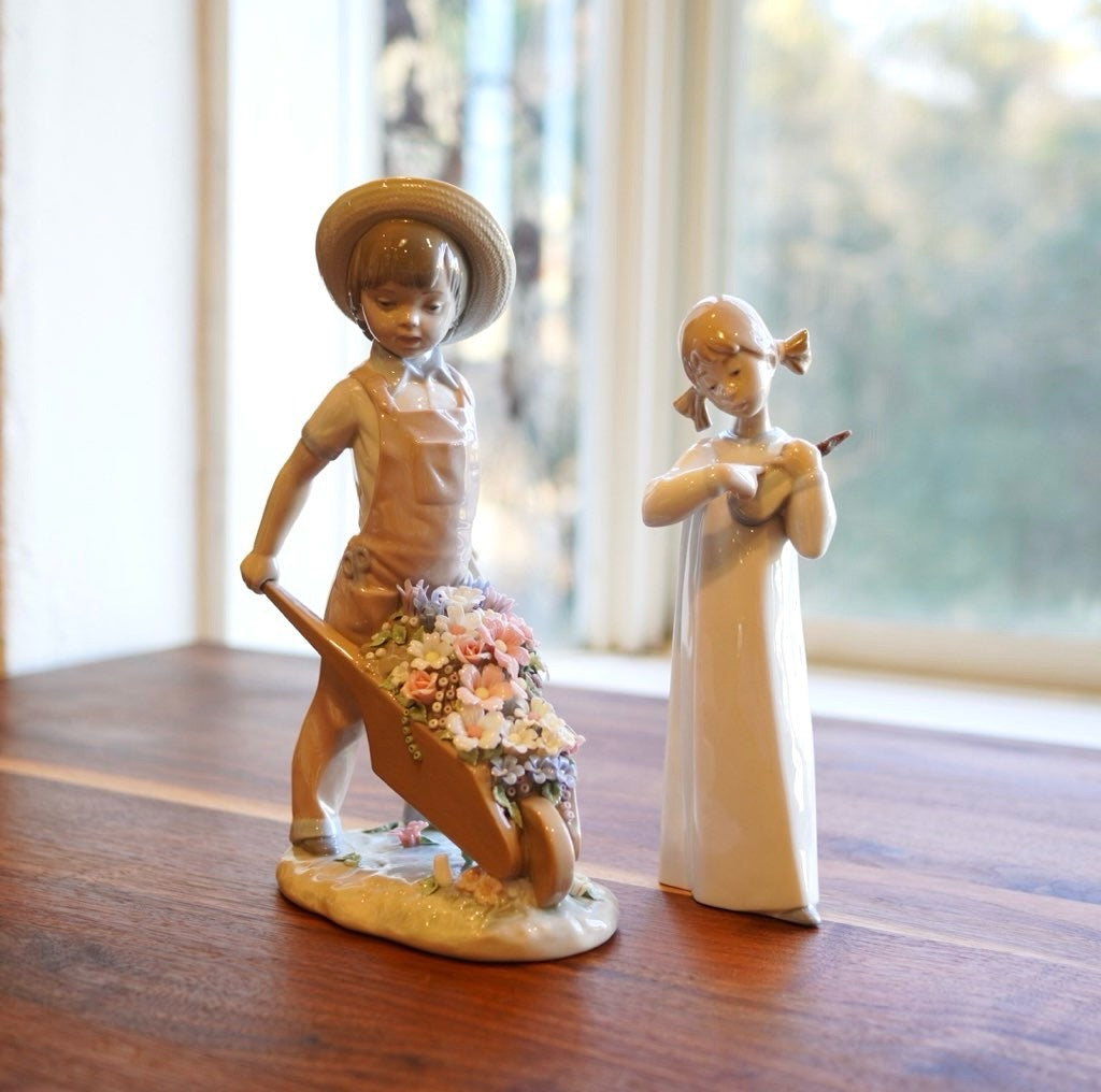 リヤドロ / LLADRO 花車フィギュリン スペイン 磁器 コレクション 置物