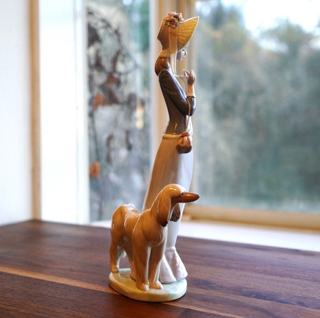 リヤドロ / LLADRO 犬とお散歩 フィギュリン スペイン 磁器