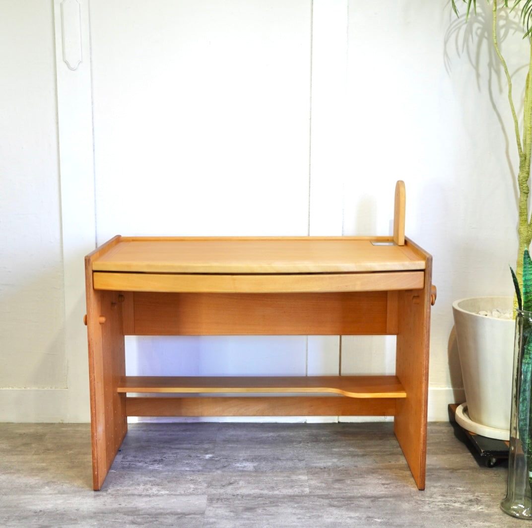 フォルミオ / Formio デスク 学習机 阿久津雄一 勉強机 長く使える