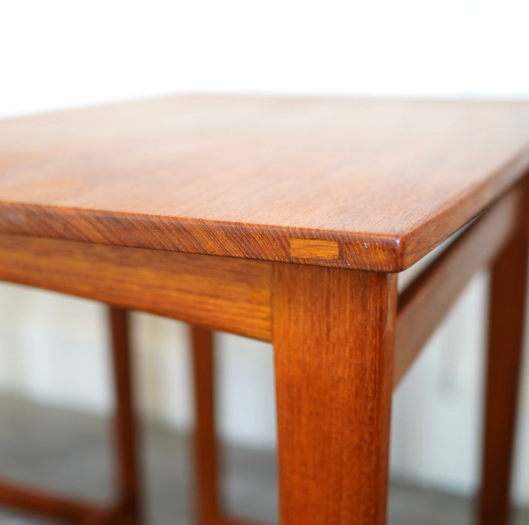 イギリスヴィンテージ 英国 ネストテーブル コーヒーテーブル チーク材