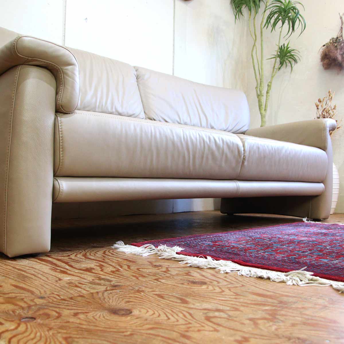 ヒモラ / himolla ベルク 3人掛け ソファ サンドベージュ IDC大塚家具