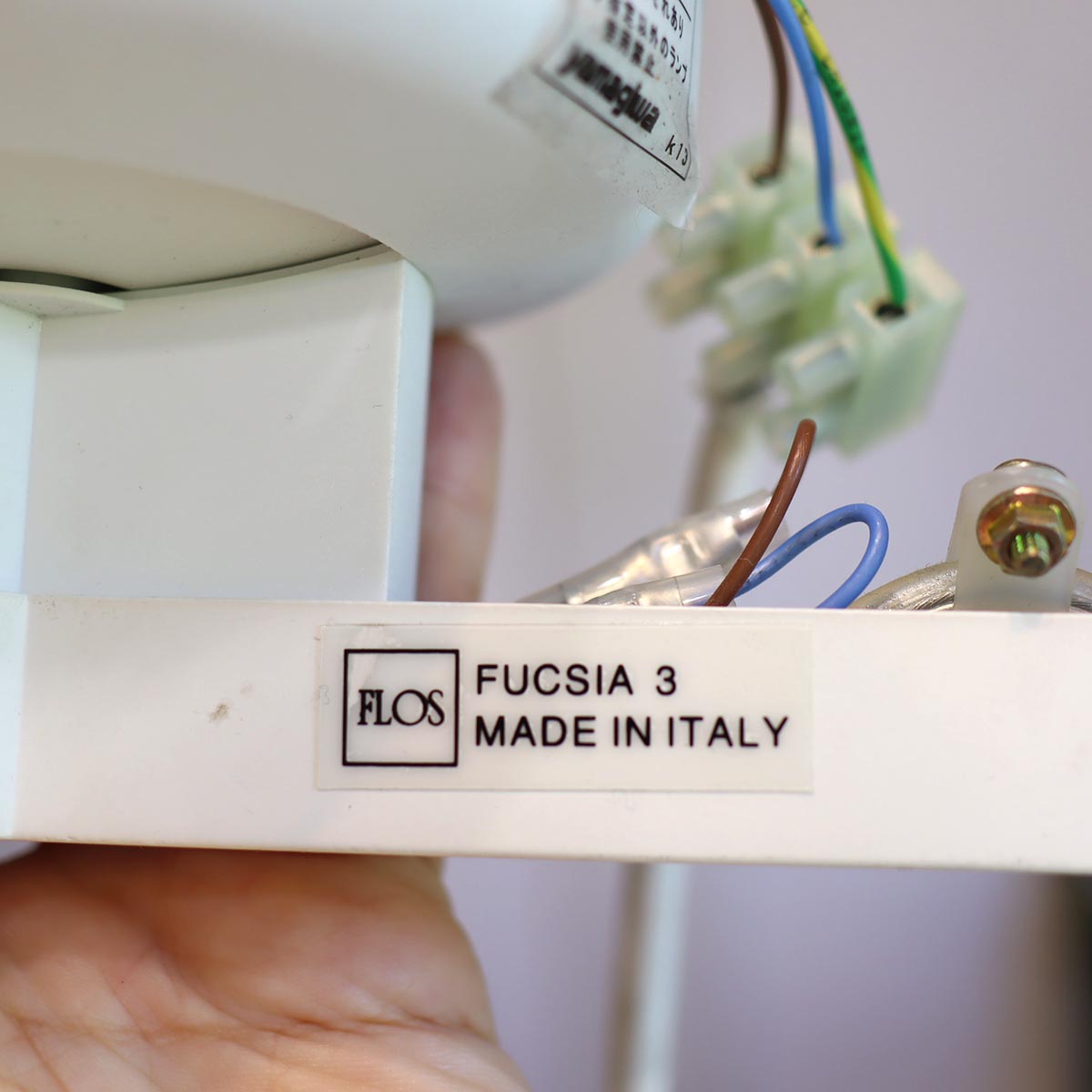 フロス/FLOS｜フーシア/FUCSIA ペンダントライト 3灯 アッキーレ