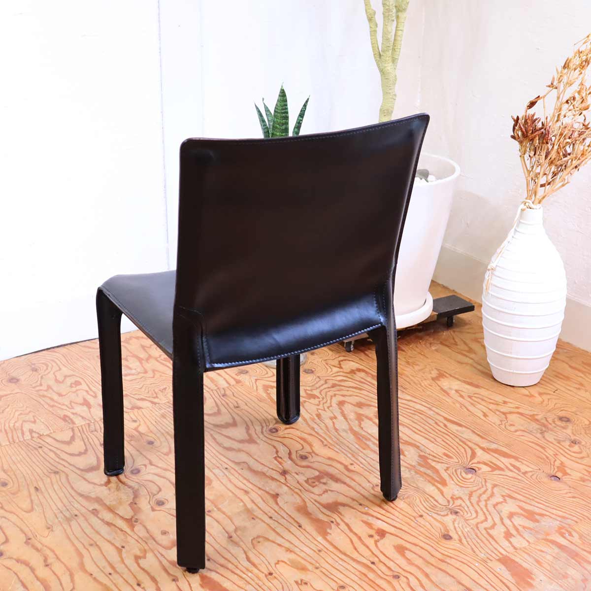 カッシーナ / Cassina キャブ アームレスチェア 412 CAB 黒 ブラック