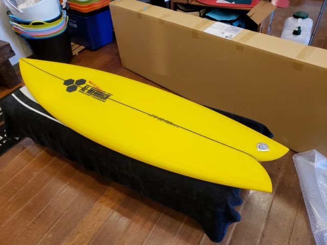 CIカスタムボード入荷、ティントカラーがいい感じのFISHBEARD | 福岡で