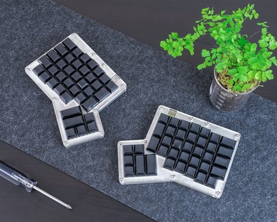 ErgoDox EZ｜スプリットタイプのエルゴデザインキーボード「エルゴ