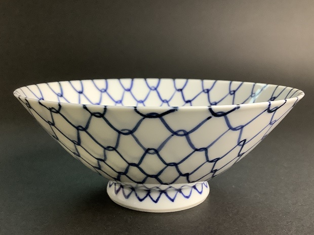 樂只苑 / 芳山窯 染付網目毛料