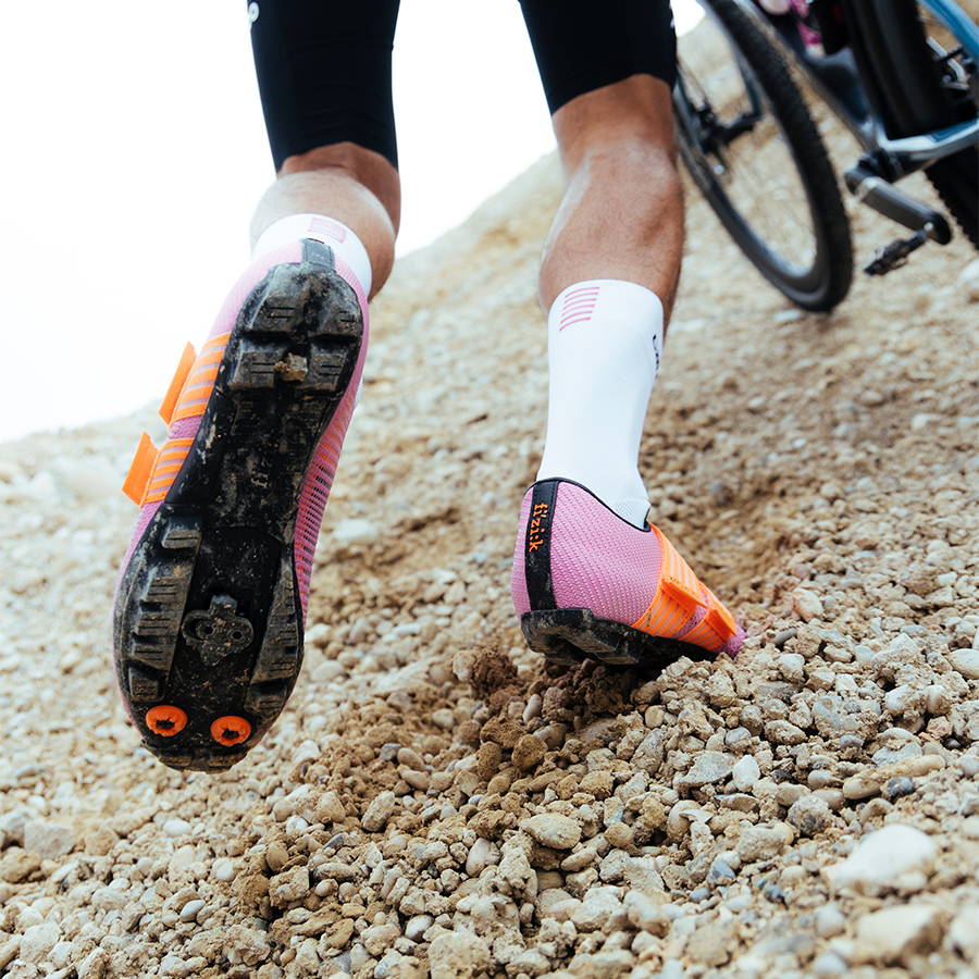 フィジーク：限定製品】呼吸する通気性。VENTO POWERSTRAP AEROWEAVE X