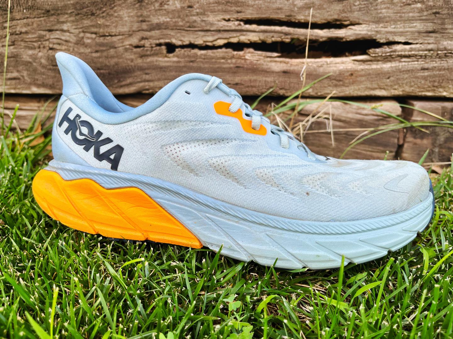 Hoka One One Arahi 6 Review | Running Shoes Guru