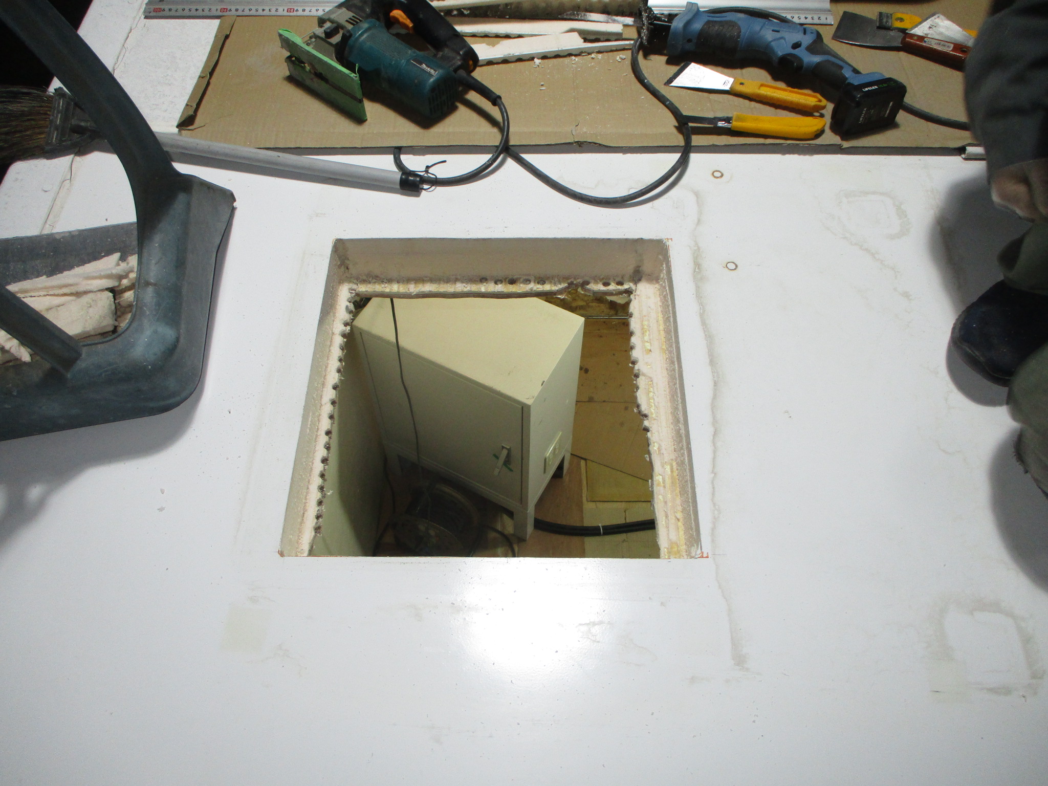 DOMETIC FJ3000 インバーター制御方式 ルーフエアコン | 愛知県東郷町