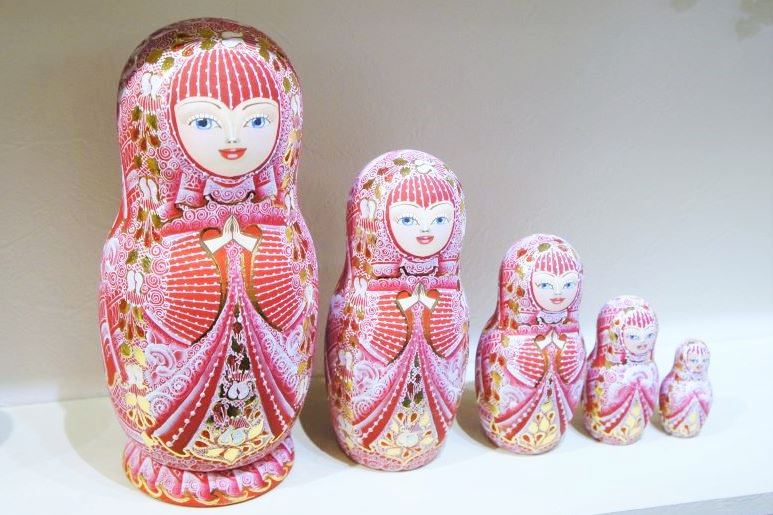 フィラートヴァ作 「祈り」 キラキラ！ひょうたん型マトリョーシカ 5