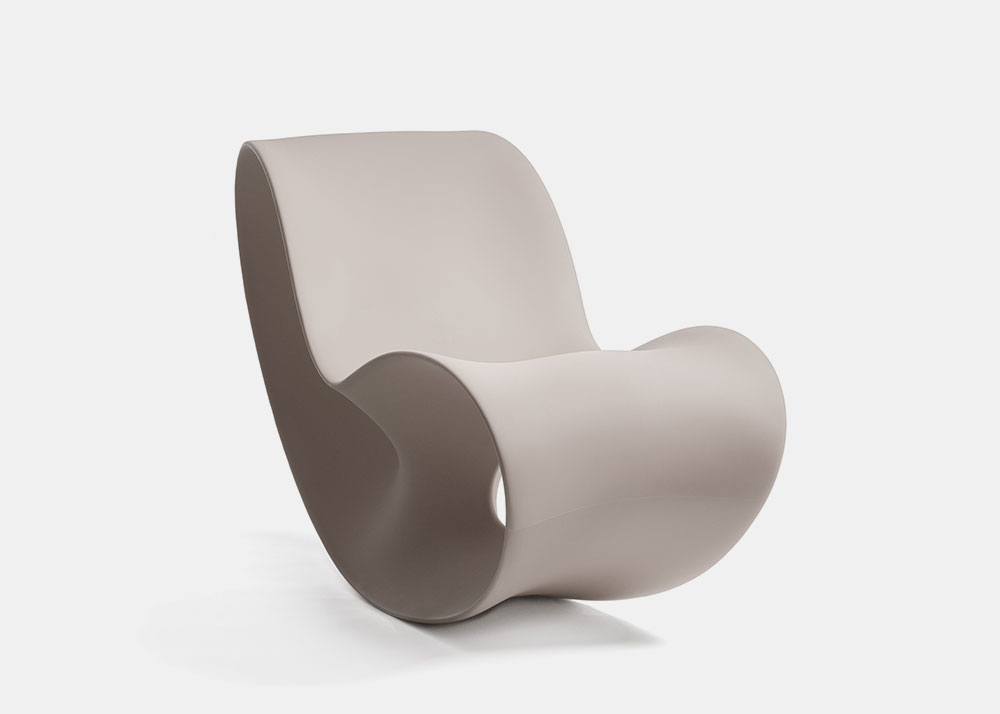 Voido ロッキングチェア / Magis