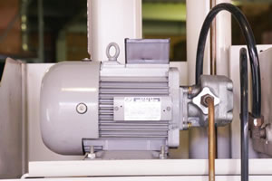 中古スギヤス圧縮減容梱包機プレスキー/NCP100S/Z-0829-1 | シロ産業 |