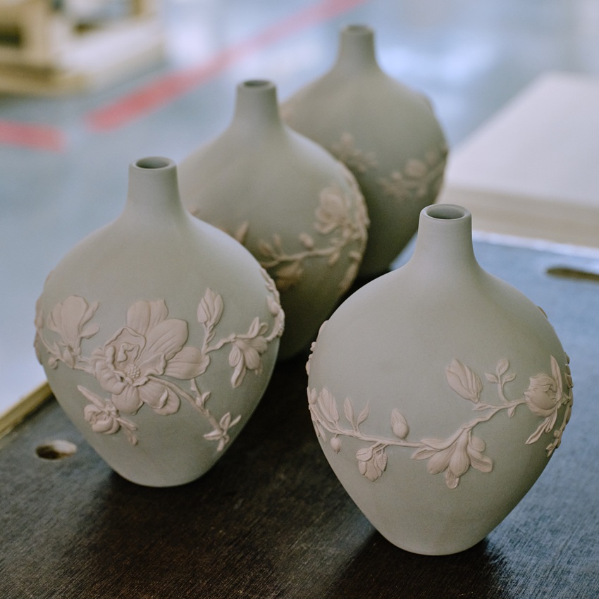 マグノリア ブロッサム 一輪挿し ミンク|WEDGWOOD公式オンラインストア