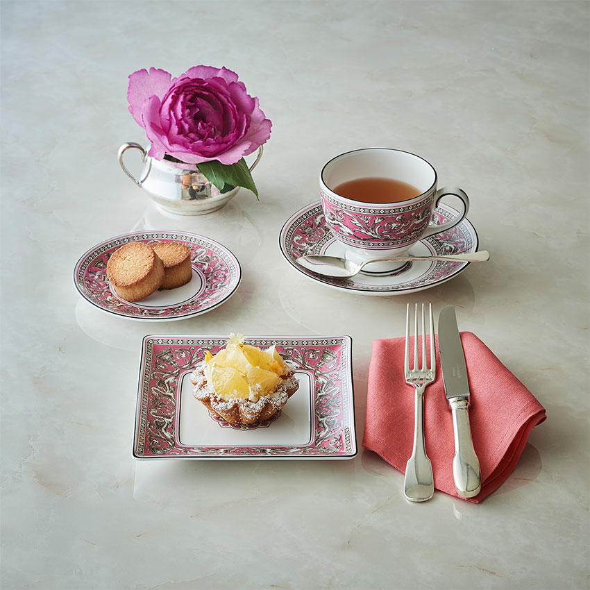 フロレンティーン フューシャ スクエアトレイ|WEDGWOOD公式オンライン