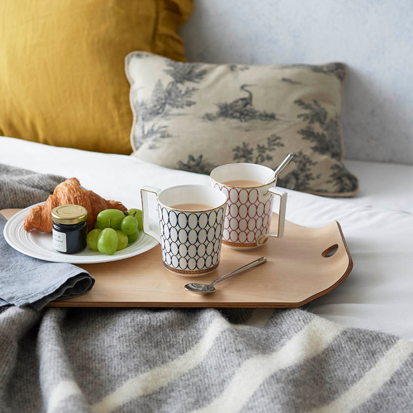 ルネッサンス ゴールド マグ (ピンク・ブルー) ペア 紅茶付き|WEDGWOOD