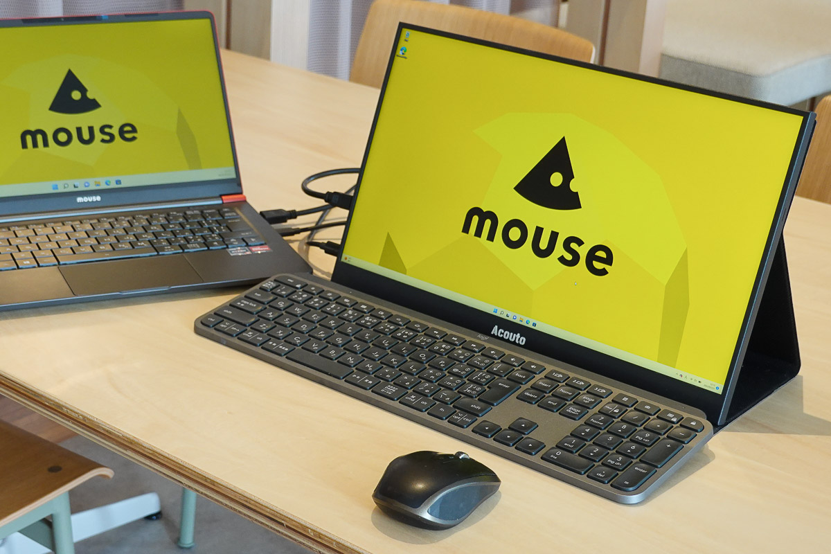 でかくて重い“モバイル”ディスプレイを買い換えてみた【いつモノコト