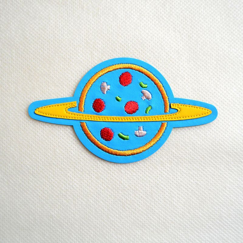 ワッペン ディズニー トイストーリー エイリアン ピザ マーク サガラ