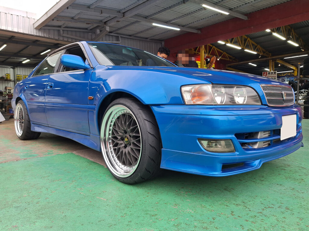 トヨタ チェイサー JZX100 VS XV 19×9.5J SHIBA TIRE 235/35R19