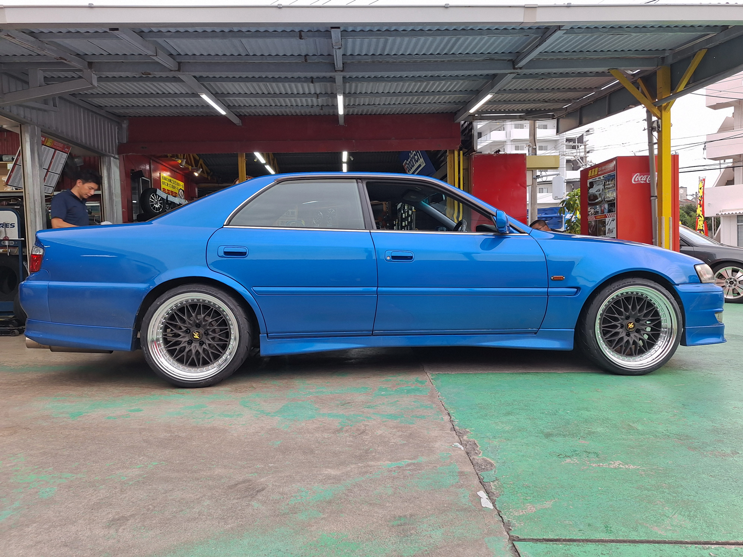 トヨタ チェイサー JZX100 VS XV 19×9.5J SHIBA TIRE 235/35R19