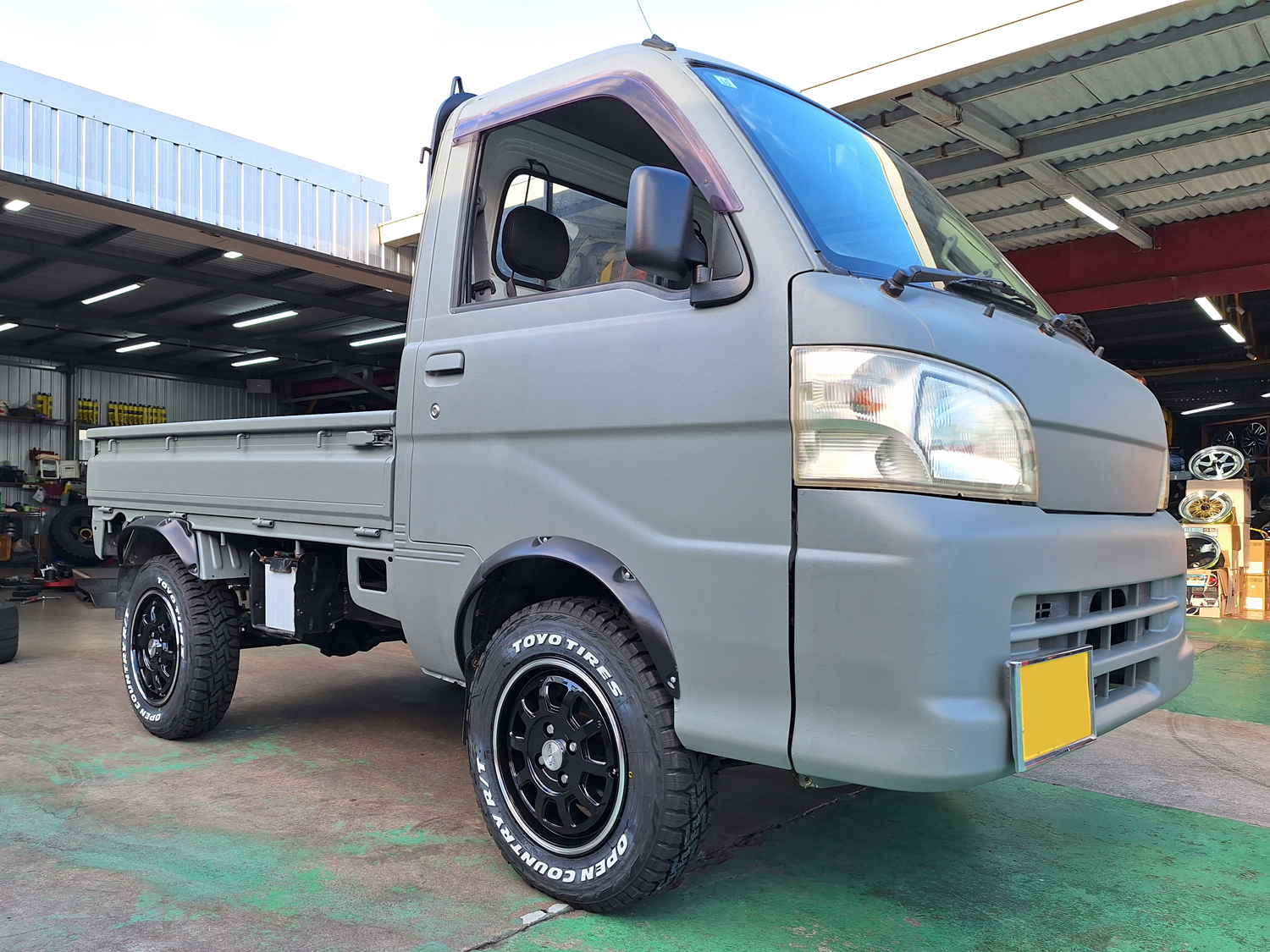 ダイハツ ハイゼット VICENTE-06 14×5J TOYO OPEN COUNTRY 165/80R14