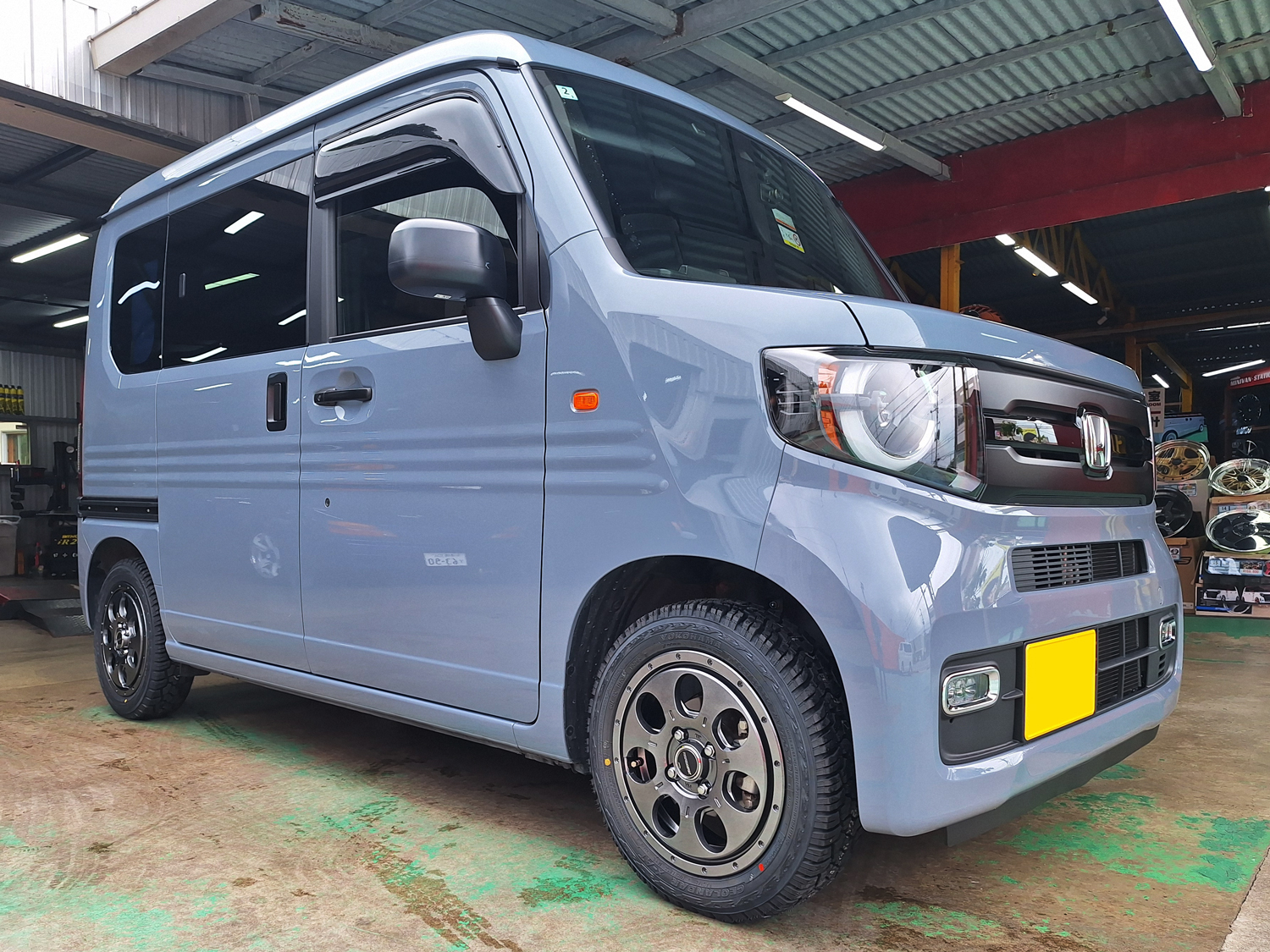 ホンダ N-VAN MUD AGENT 14×4.5 YOKOHAMA GEOLANDAR X-AT 155/65R14