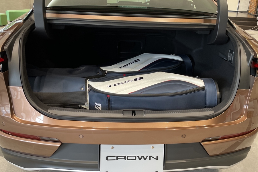 新型クラウンにゴルフバッグを積んでみた！ | トヨタの事ならトヨタ