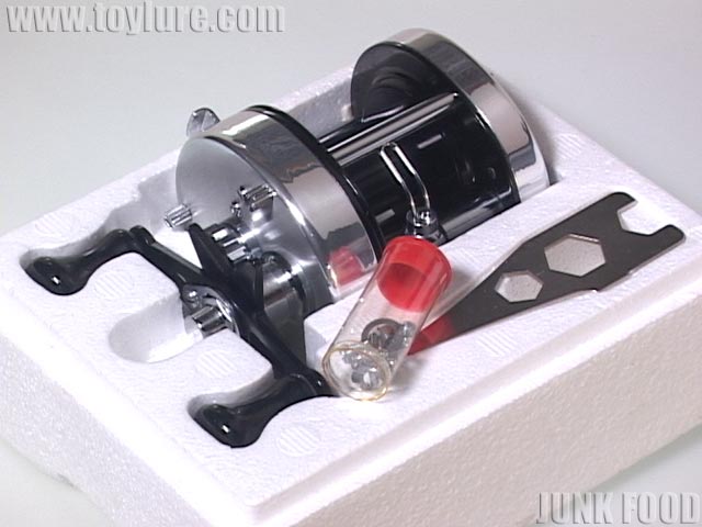 JUNK FOOD item: R-7124 フルーガー2800