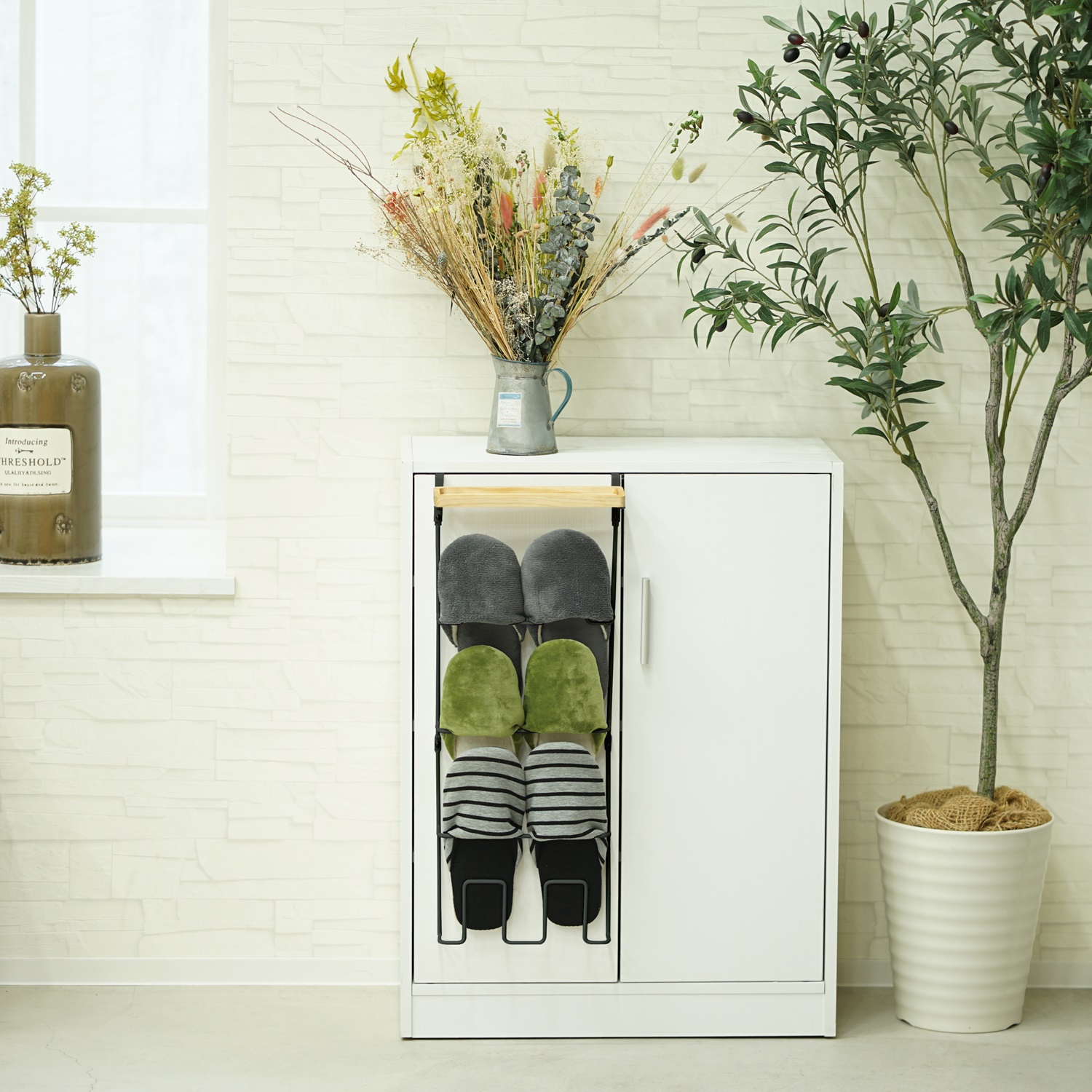 グルヴィ スリッパラック＆トレー｜東洋ケース株式会社