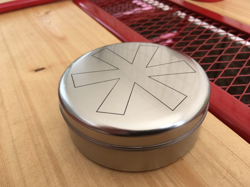 持っているとめちゃくちゃ便利！スノーピークのアスタリスク箸置きは