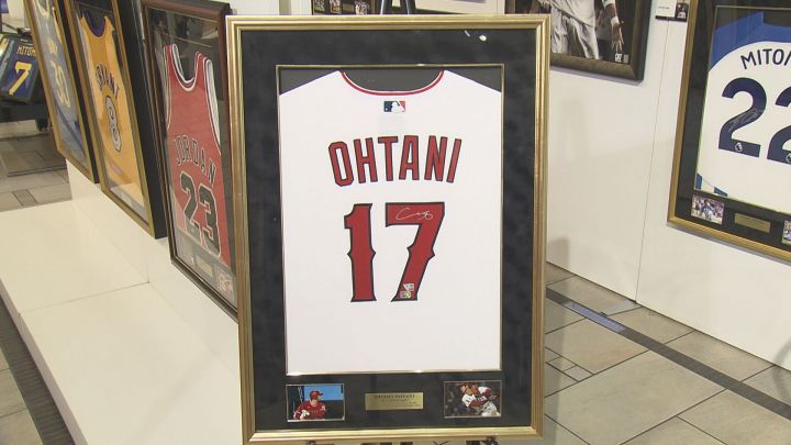 エンゼルス時代の大谷翔平ユニは198万円…世界的な名選手たちの直筆