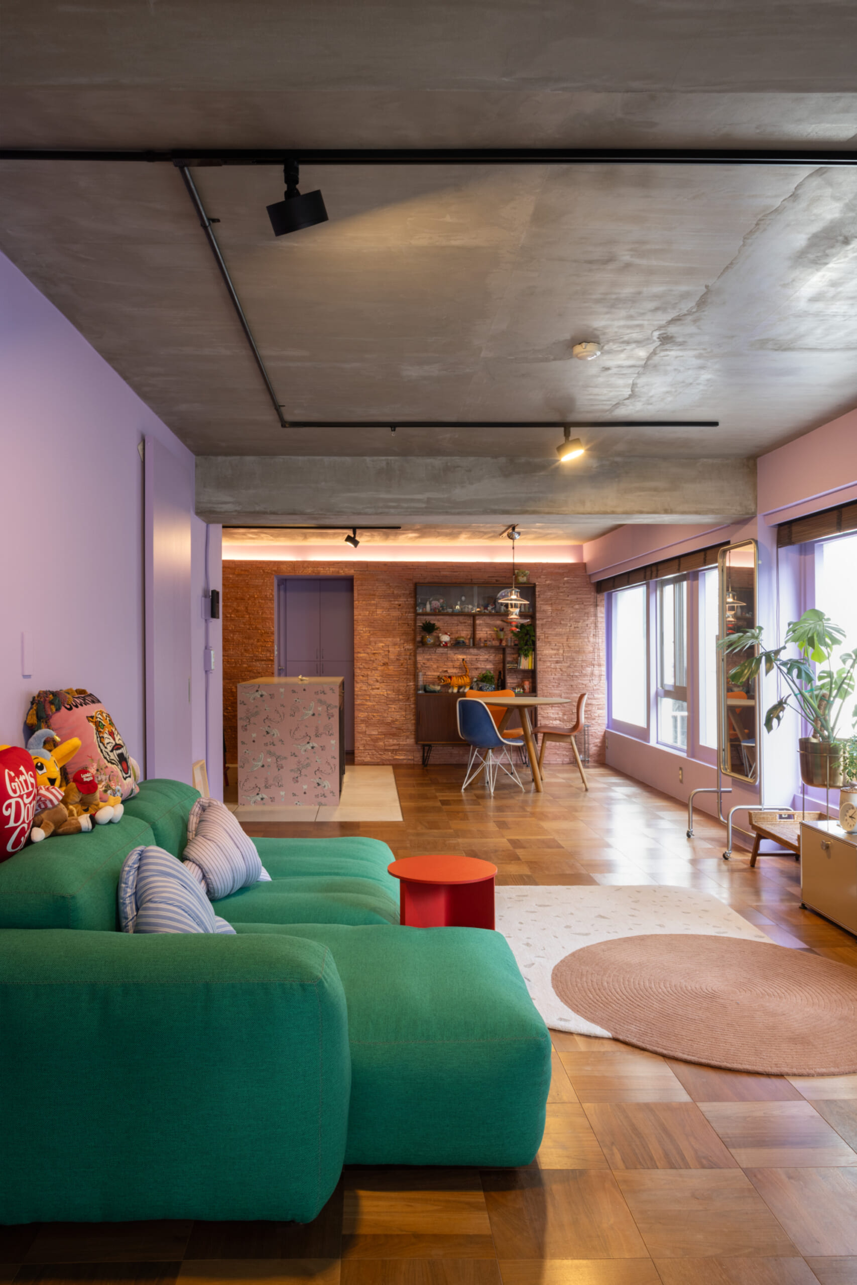 ヴィンテージマンション こだわりのリノベ住戸をカラフルに引き継ぐ