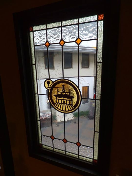 大正ロマン風カフェにステンドグラス多数納品::住宅・建築専門ステンド