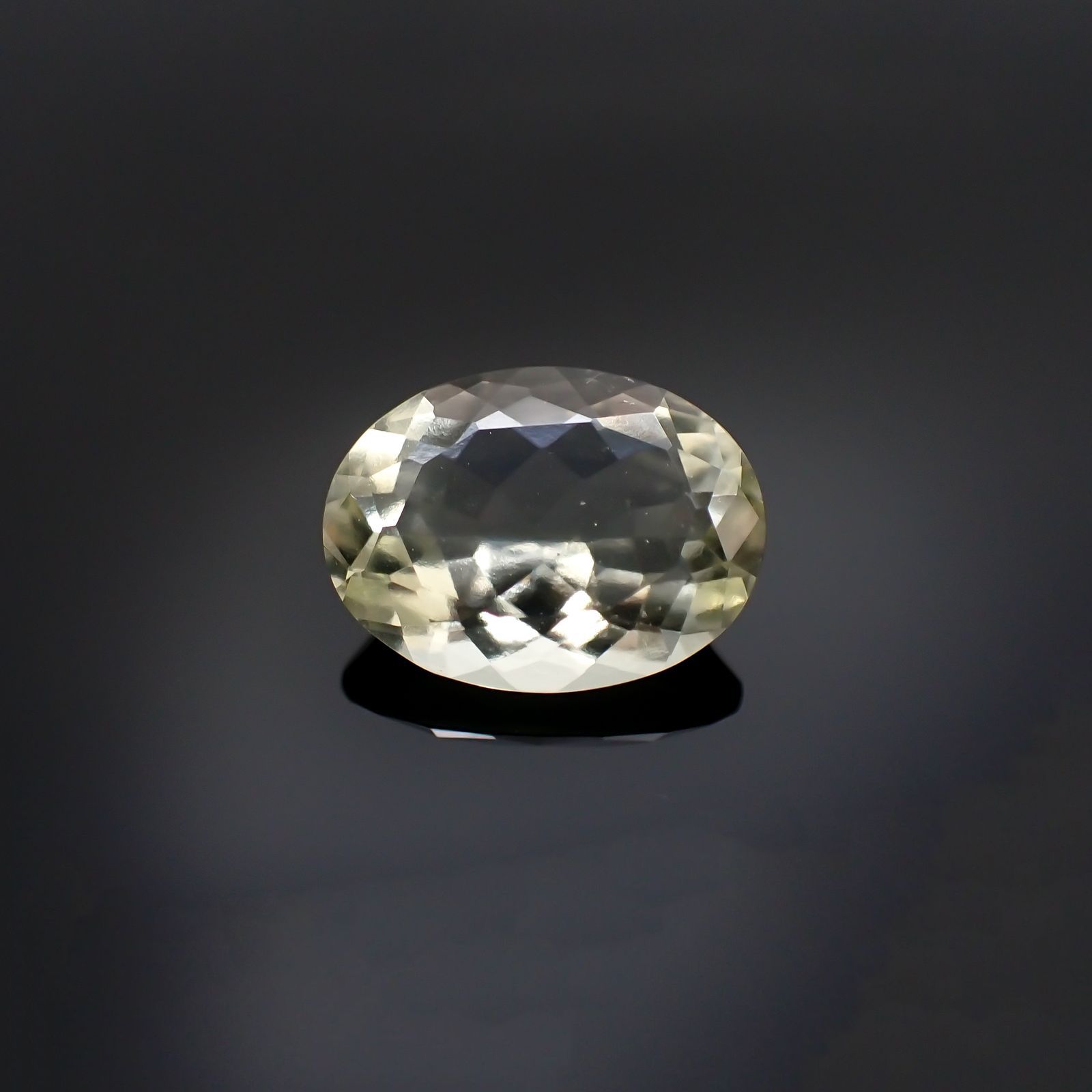 リビアングラス(宝石名インパクトガラス(衝撃溶融ガラス))発見地