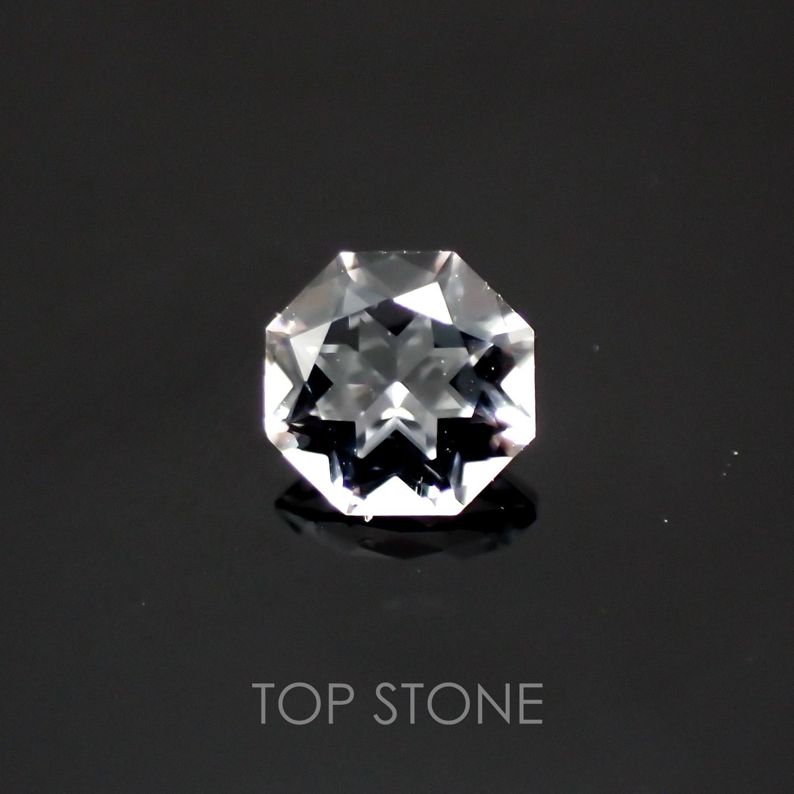 【極上品】超透明　水晶カット　高級台座　フリーフォーム　ブラジル産 高透明度】ブラジル産 クリスタル ポイント カット 水晶ポイント(磨き