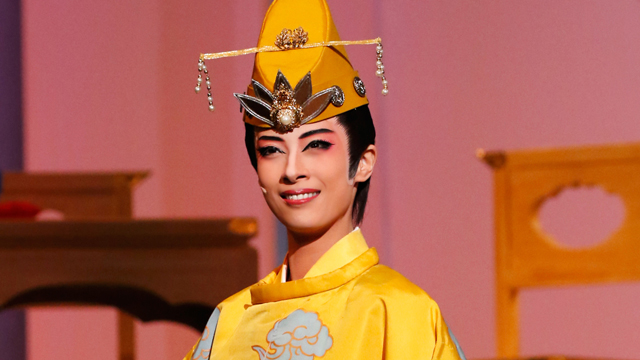 STAR FILE［花組／柚香光］｜宝塚歌劇 衛星放送チャンネル｜タカラヅカ