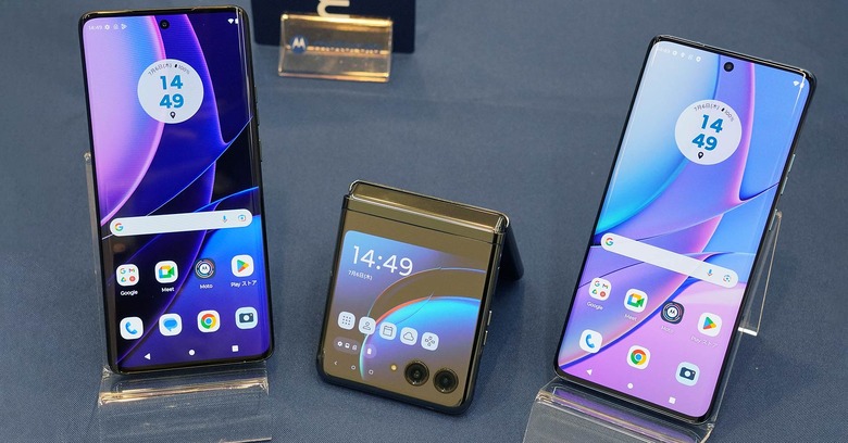縦折りフォルダブルmotorola razr 40 ultra実機ハンズオン、同時発表の