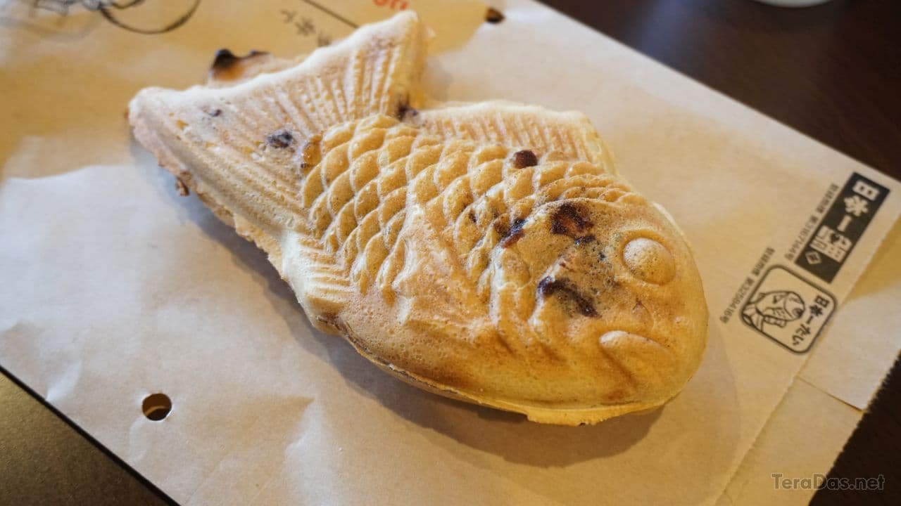 チェーン店なのに今どき2丁焼き。「日本一たい焼き」が最近のマイ