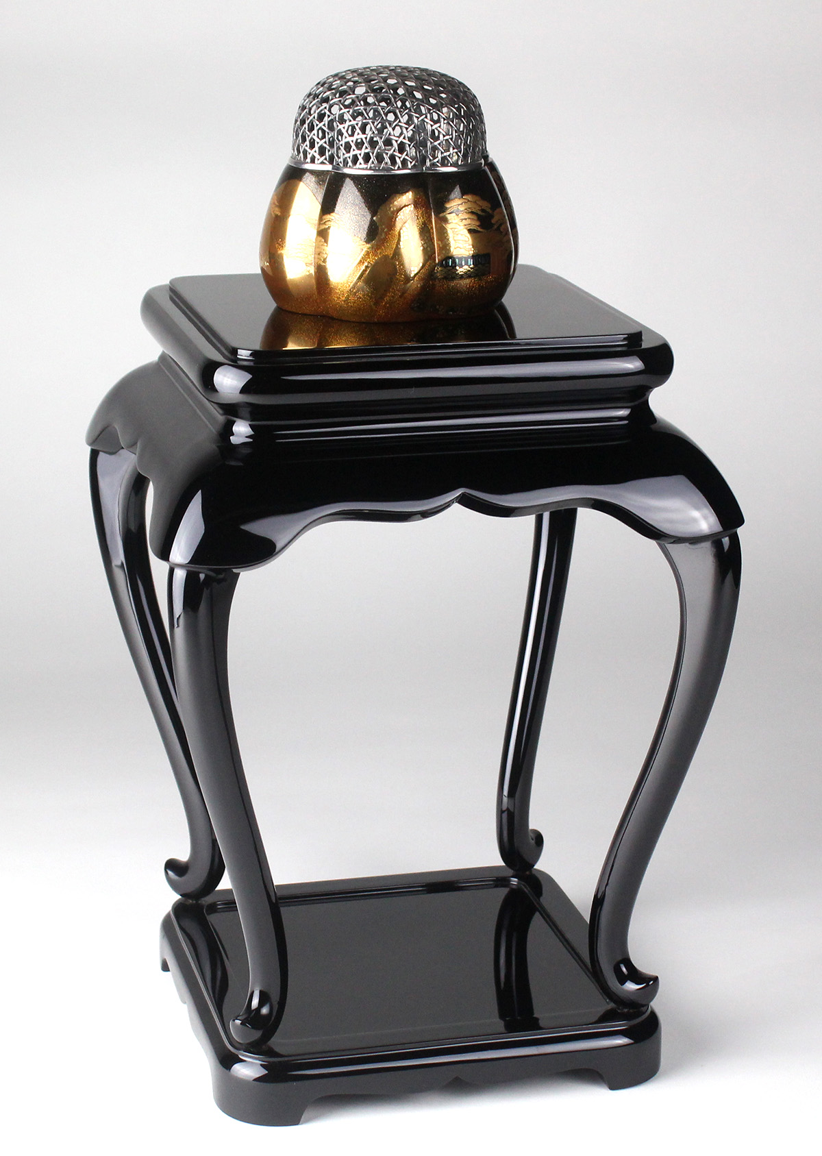 香炉と香炉台2種 | 輪島塗の塗師屋 輪島漆器大雅堂（公式サイト）