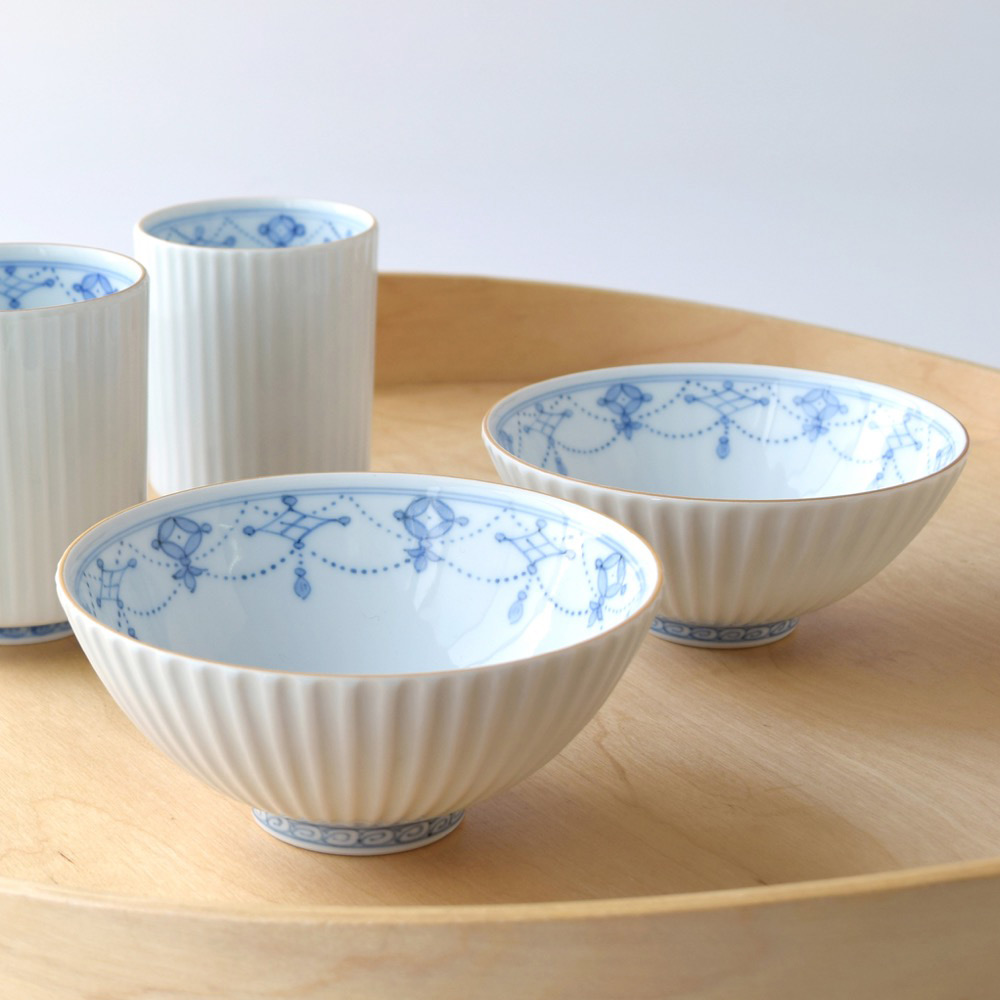 青華瓔珞文 夫婦茶碗（桐箱入）〈2個〉 有田焼 | 商品詳細 | 高島屋