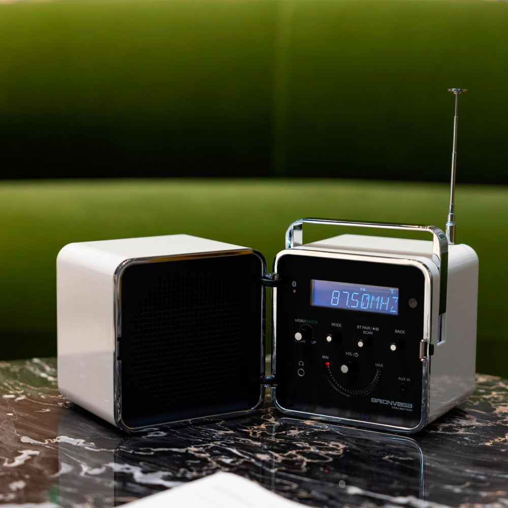 radio cubo FMラジオ付ブルートゥース ポータブルスピーカー | 商品