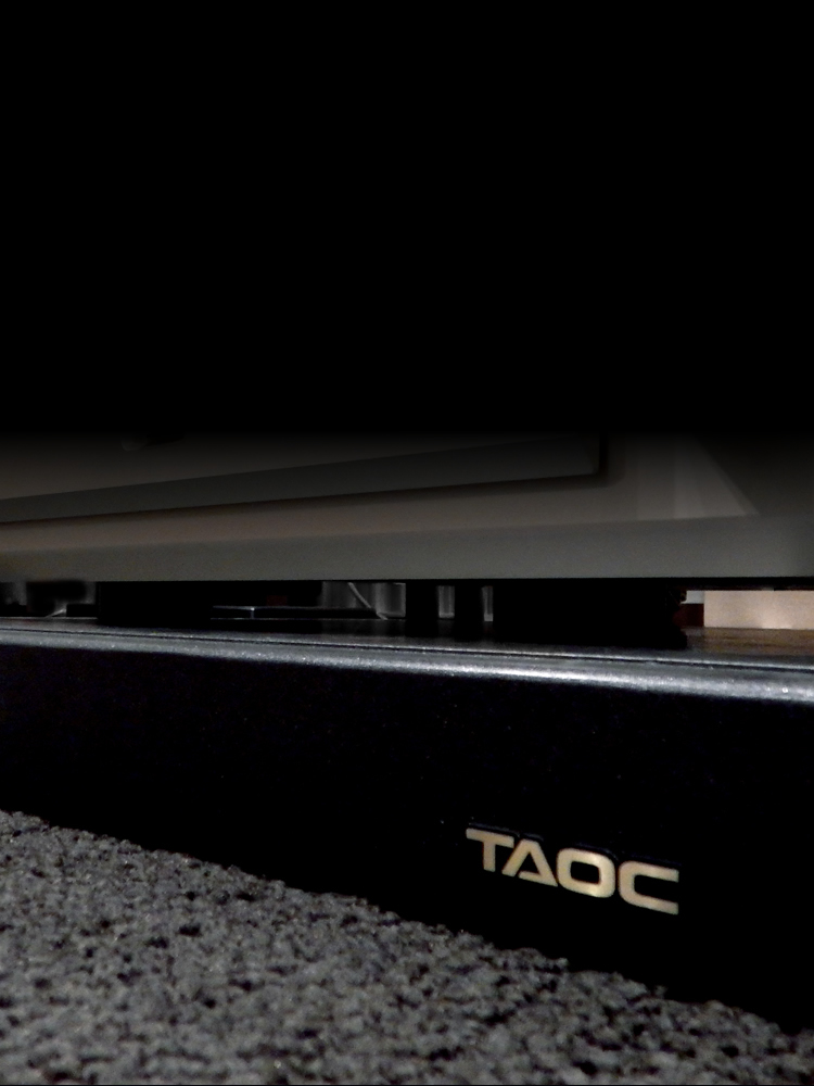 TAOCは、アイシン高丘株式会社のハイグレードオーディオのための