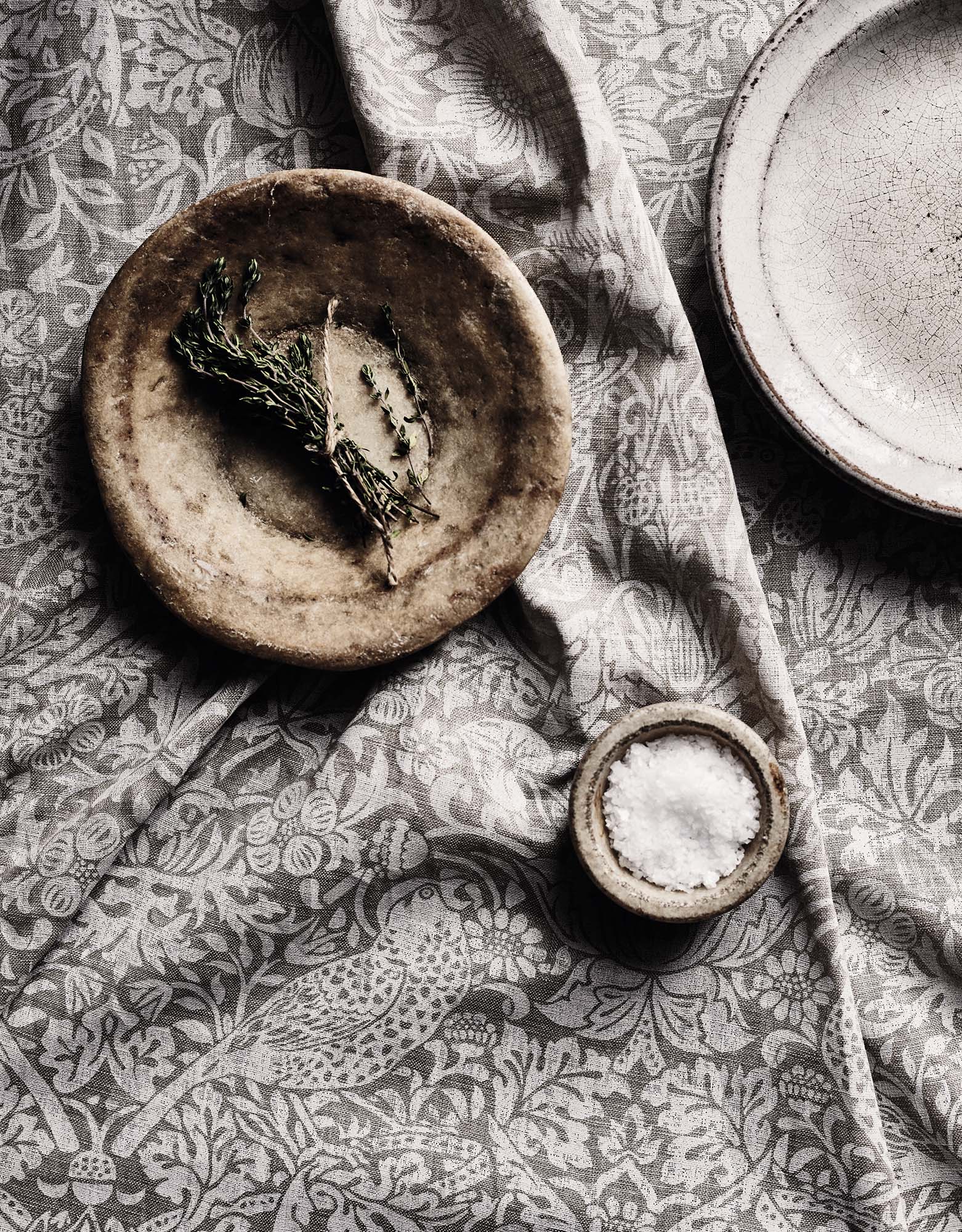 ピュアモリス クッションカバー いちご泥棒 43×43cm – ザ クッション