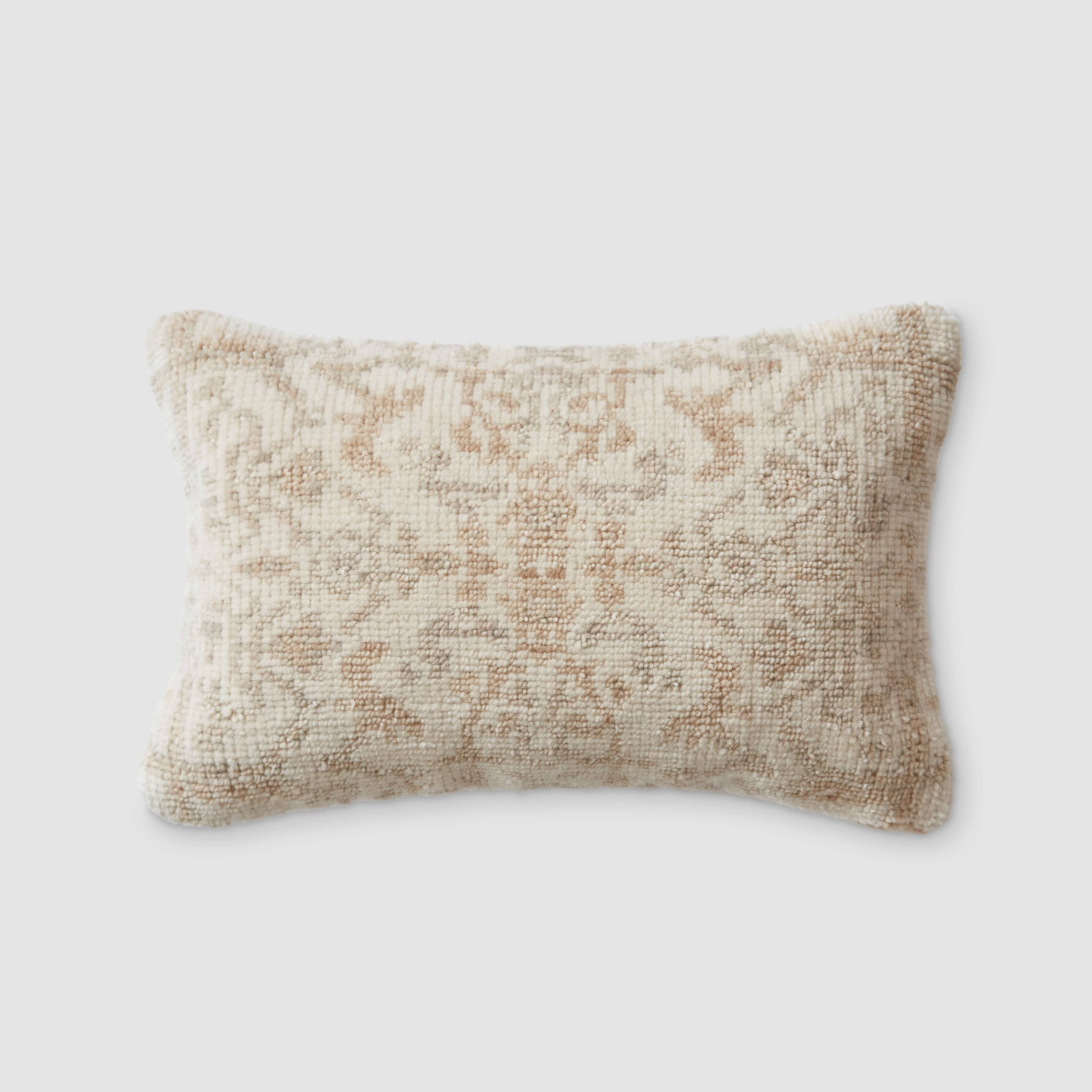 Akira Hand-Knotted Lumbar Pillow – The Citizenry