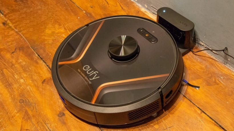 Eufy Robovac X8 Hybrid review: Mopping robot tried and tested