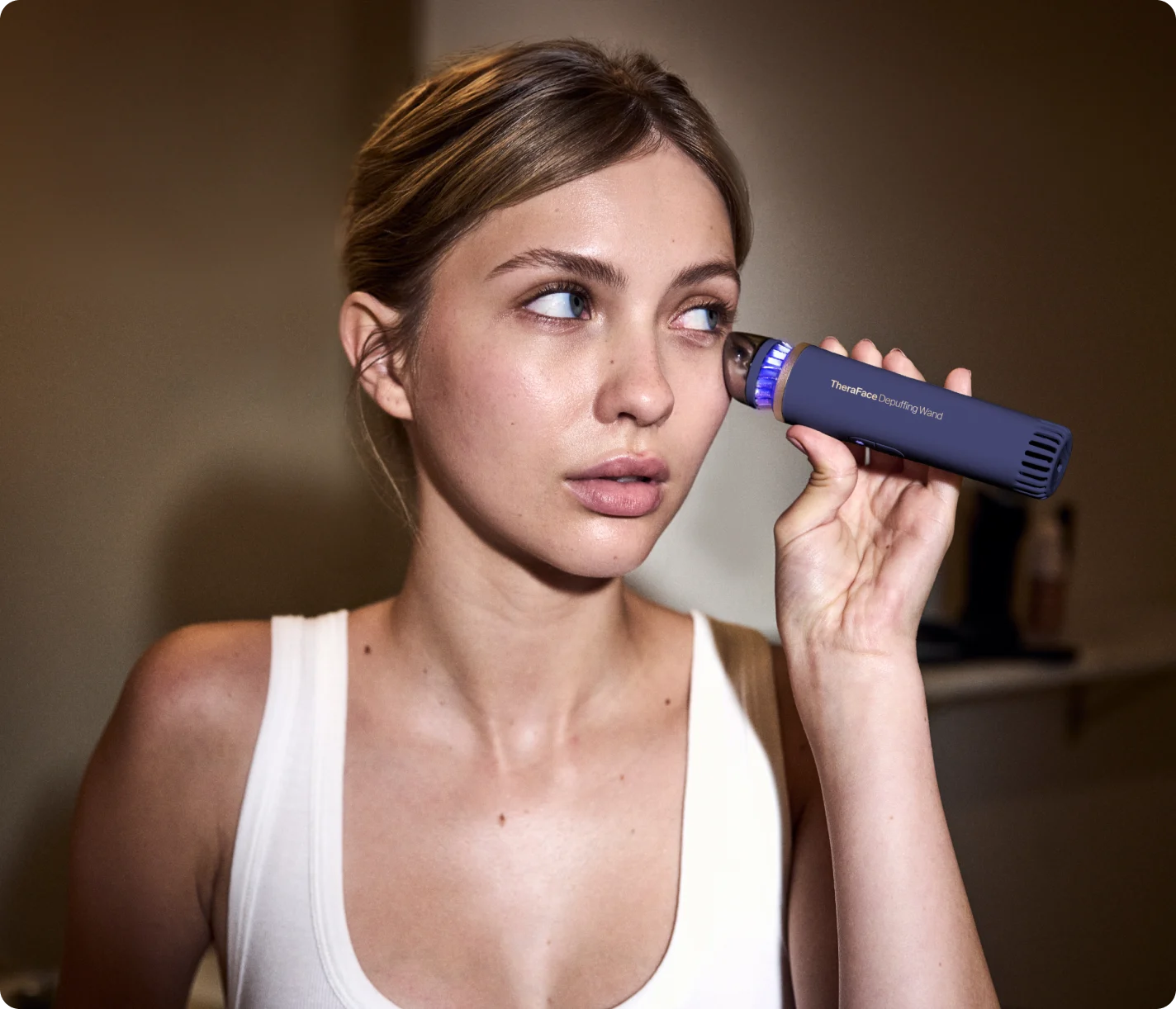 TheraFace Depuffing Wand (Inidigo) Refurbished | Reduce Puffiness