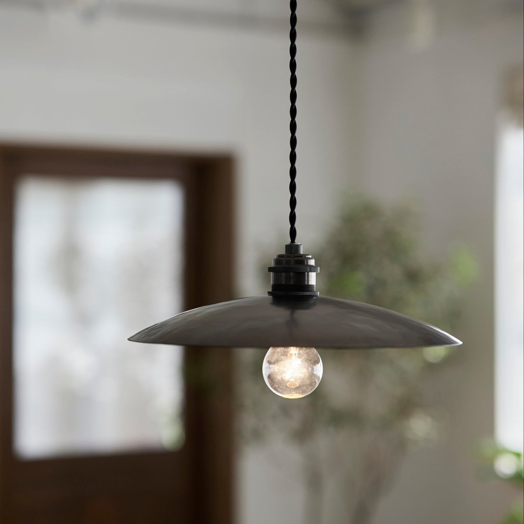 ペンダントライト | colline | 真鍮黒染め – tiflo