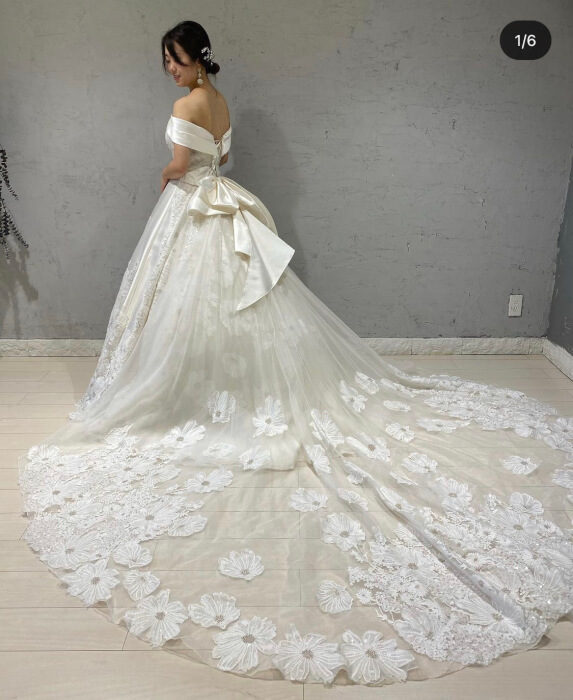 HARDY AMIESオリアン(HAD-03138-01)ロールカラードレスご紹介