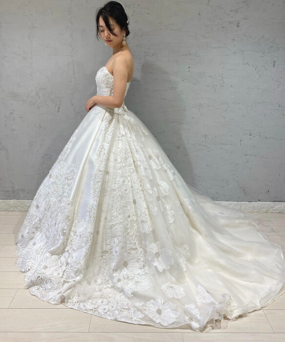 HARDY AMIESオリアン(HAD-03138-01)ロールカラードレスご紹介