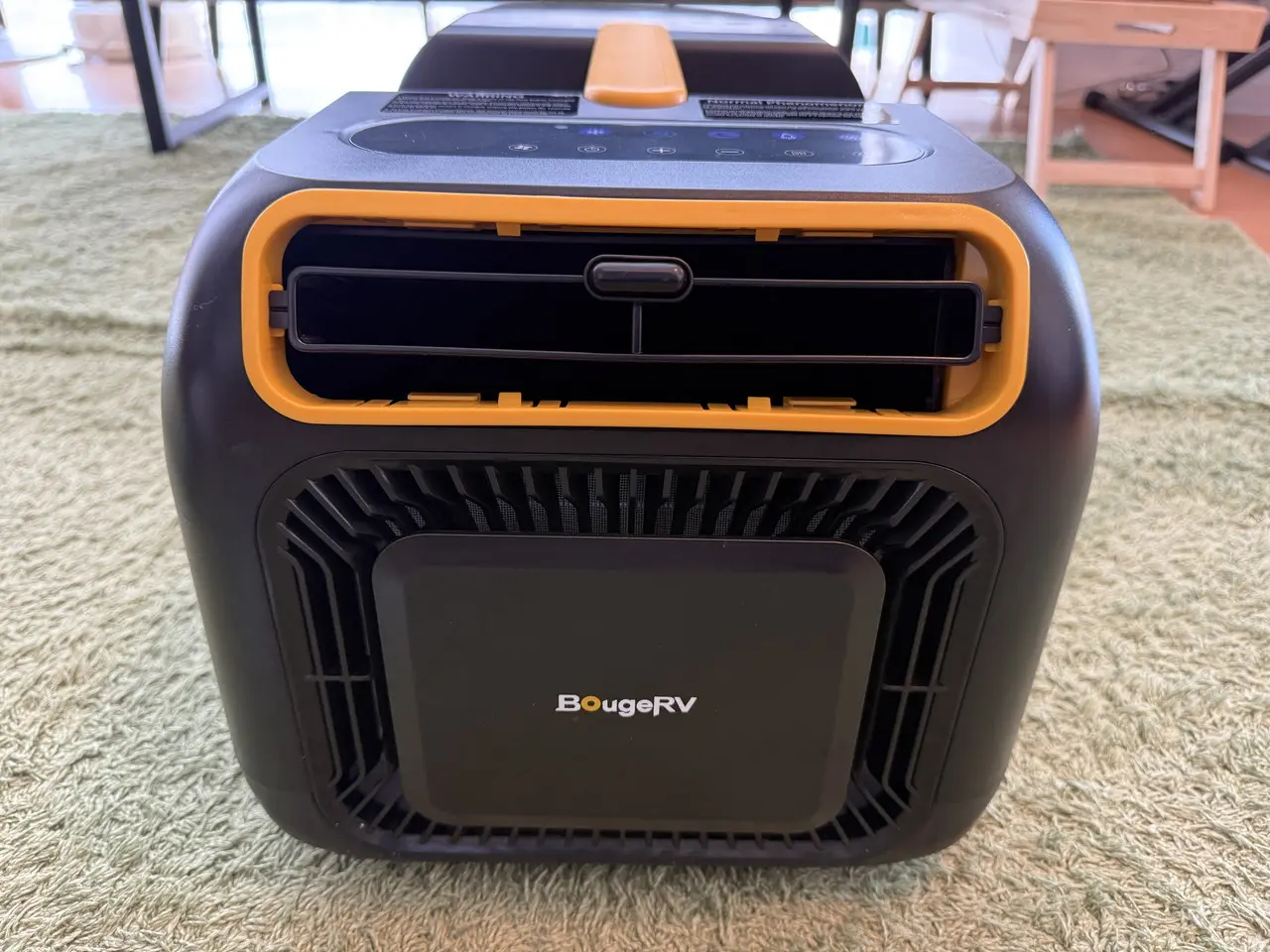 BougeRV ポータブルエアコン 3500BTU』レビュー、工事不要で利用可能